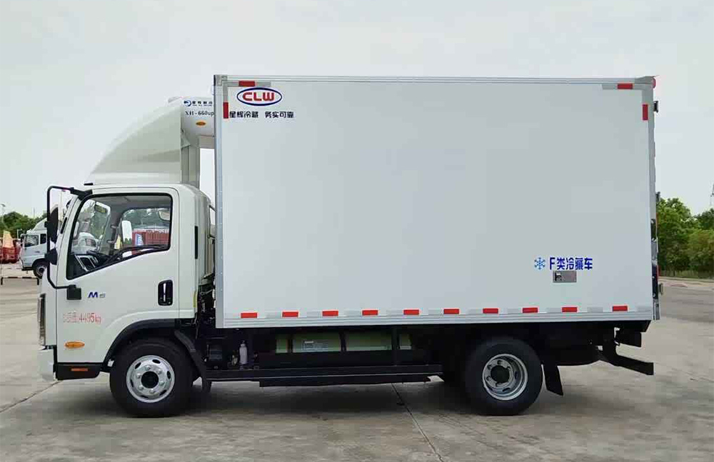 JAC Weiling K5 spaces